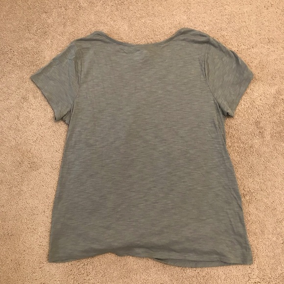 Maurices V Neck Short Sleeve Tee NEW Women XXL Army Green Twist Knot Lightweight - Picture 3 of 9